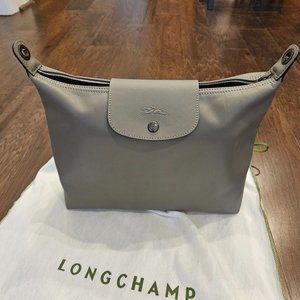 LE PLIAGE XTRA M HOBO BAG Turtledove - Leather